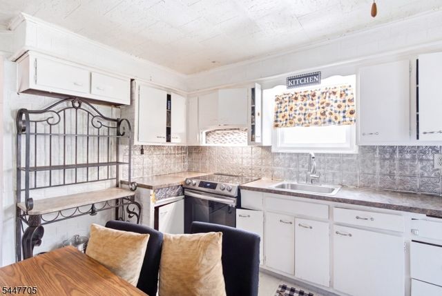 1410 Leslie St, Hillside Twp., NJ 07205