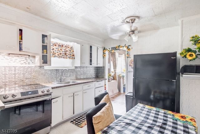 1410 Leslie St, Hillside Twp., NJ 07205