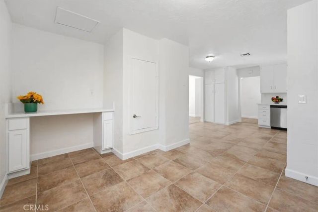 27912 Newbird Drive, Saugus, CA 91350