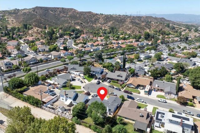 27912 Newbird Drive, Saugus, CA 91350