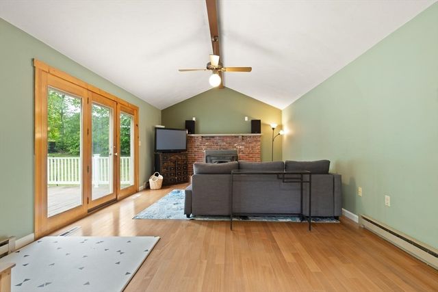 214 Mccarthy Way, Tewksbury, MA 01876