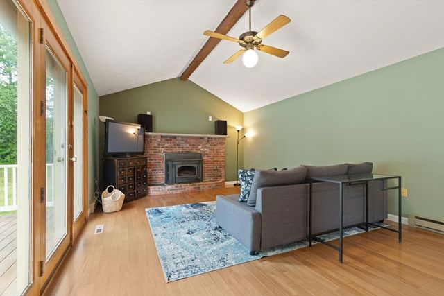 214 Mccarthy Way, Tewksbury, MA 01876