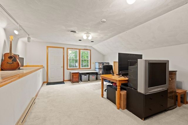 214 Mccarthy Way, Tewksbury, MA 01876