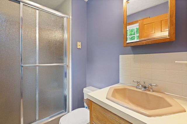 214 Mccarthy Way, Tewksbury, MA 01876