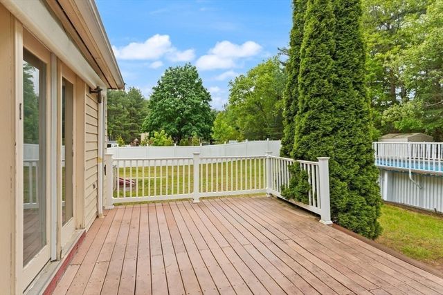 214 Mccarthy Way, Tewksbury, MA 01876