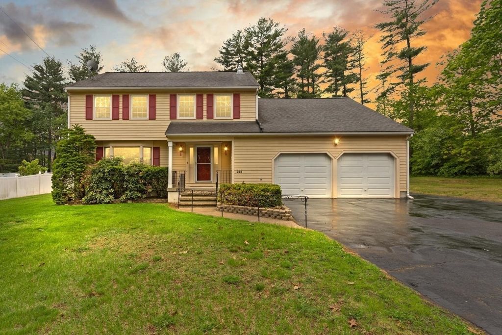 214 Mccarthy Way, Tewksbury, MA 01876