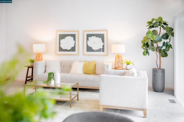 5581 Gonzalez Ct, Concord, CA 94521