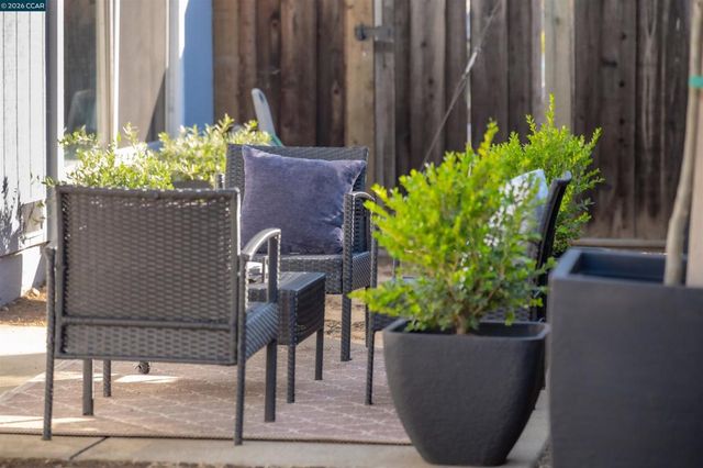 5581 Gonzalez Ct, Concord, CA 94521