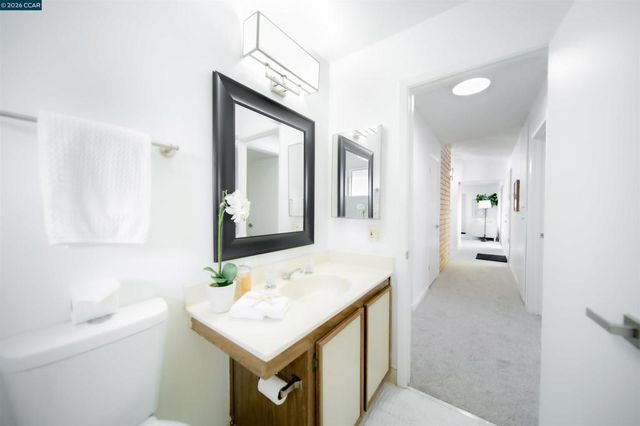 5581 Gonzalez Ct, Concord, CA 94521