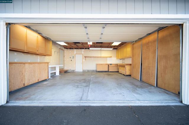 5581 Gonzalez Ct, Concord, CA 94521