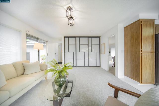 5581 Gonzalez Ct, Concord, CA 94521