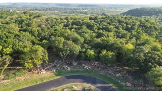 17702 E Falcon Pass, Owasso, OK 74055