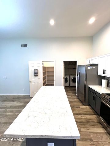 3464 E THORNTON Avenue, Gilbert, AZ 85297