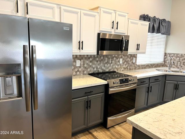 3464 E THORNTON Avenue, Gilbert, AZ 85297