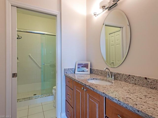 5697 Heron LN 602, Naples, FL 34110