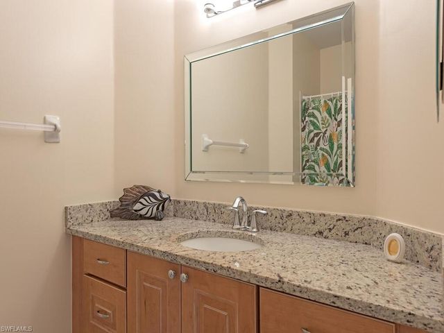 5697 Heron LN 602, Naples, FL 34110