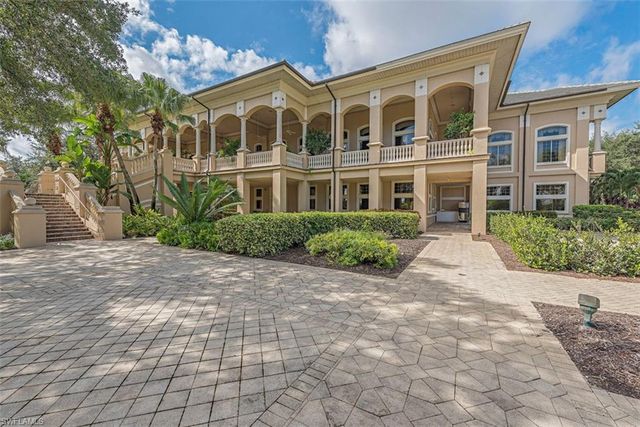 5697 Heron LN 602, Naples, FL 34110