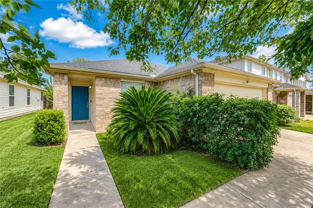 7602 Drifting Willow Court, Cypress, TX 77433