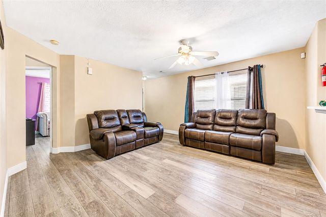 7602 Drifting Willow Court, Cypress, TX 77433
