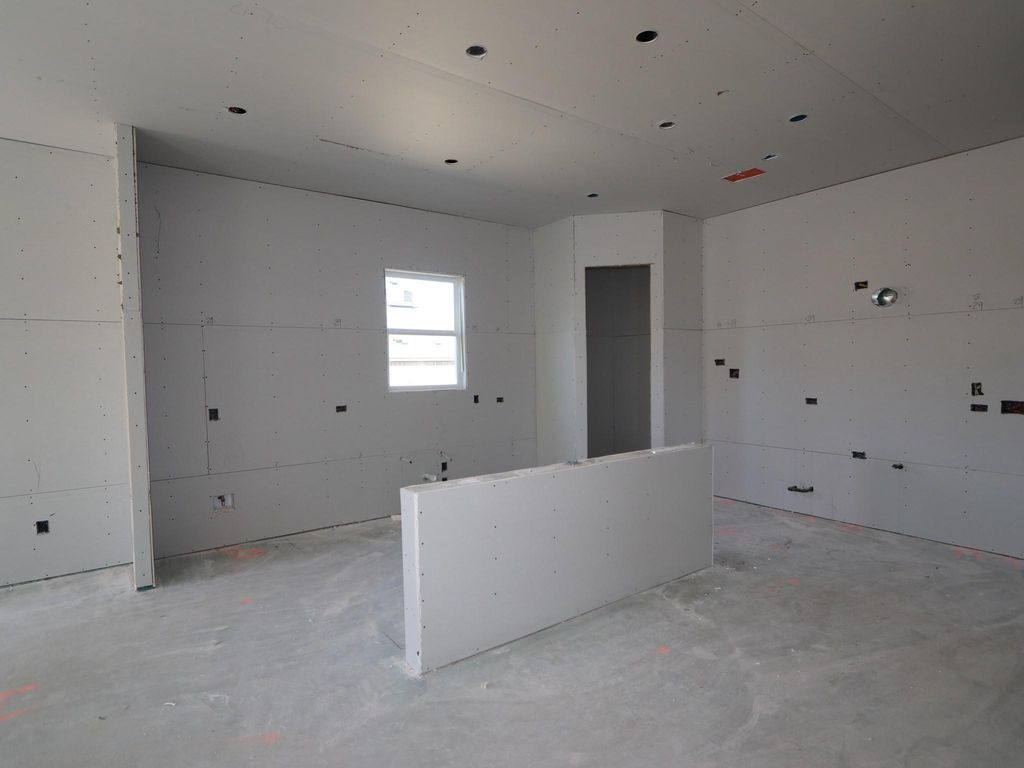 474 Bishop Wood RD, Dripping Springs, TX 78620