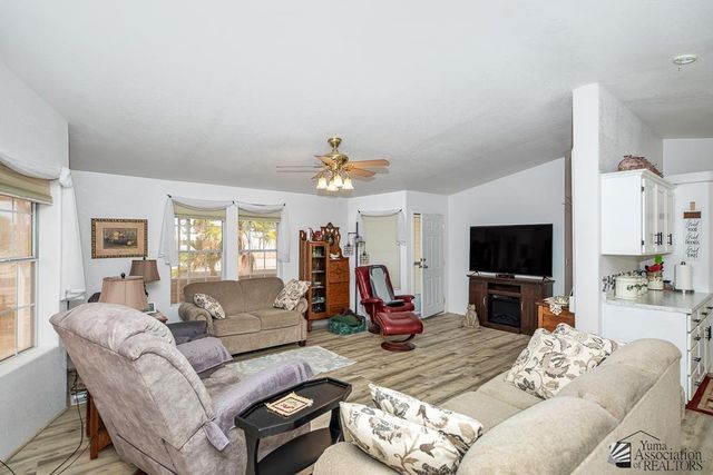 13516 E 52 St, Yuma, AZ 85367