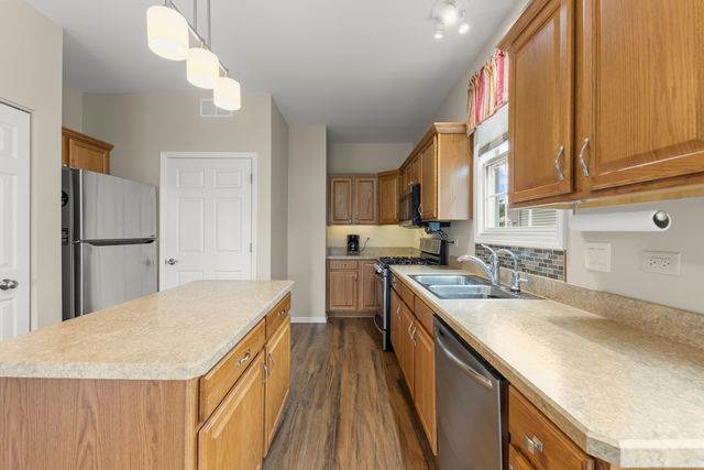 16808 Ennerdale Avenue, Lockport, IL 60441