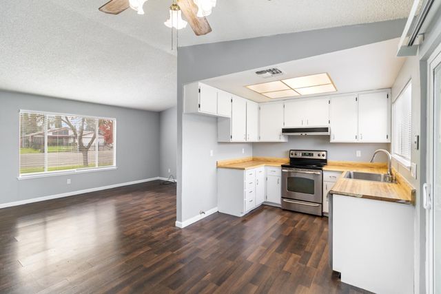 4965 Valley Hi Dr, Sacramento, CA 95823