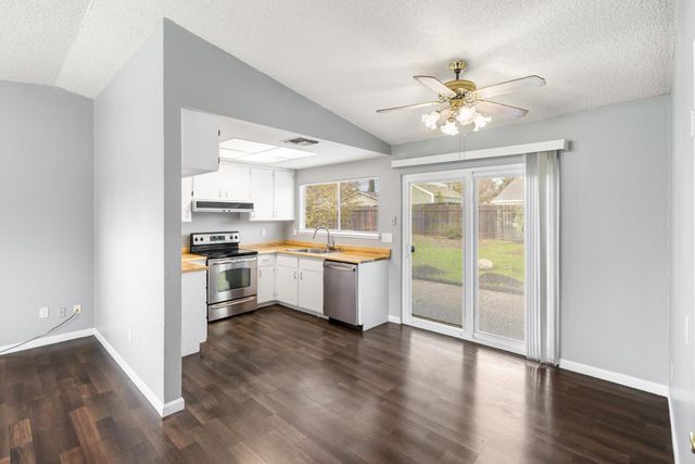 4965 Valley Hi Dr, Sacramento, CA 95823