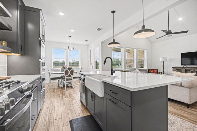 15311 Laurel Oak Lane, Santa Fe, TX 77517