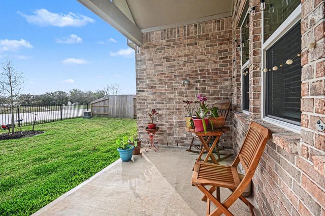 15311 Laurel Oak Lane, Santa Fe, TX 77517