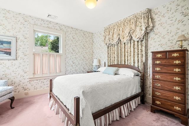 296 Linden St., Wellesley, MA 02481