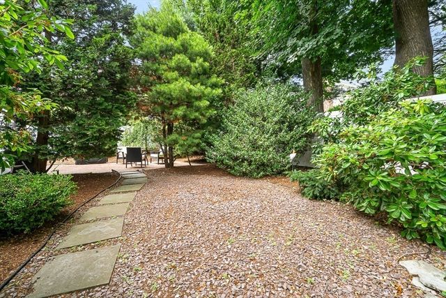 296 Linden St., Wellesley, MA 02481
