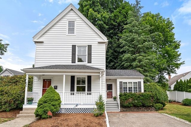 296 Linden St., Wellesley, MA 02481