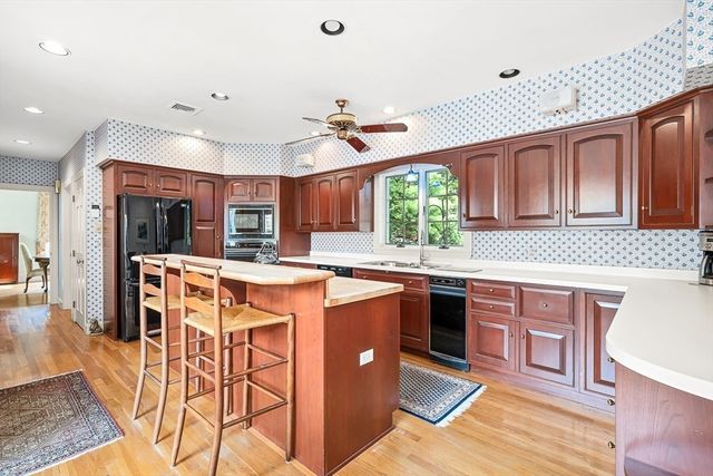 296 Linden St., Wellesley, MA 02481