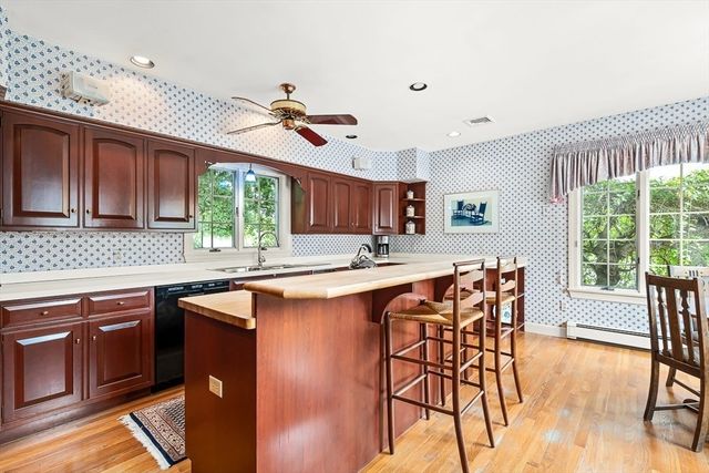 296 Linden St., Wellesley, MA 02481