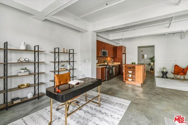 849 S Broadway 604, Los Angeles, CA 90014