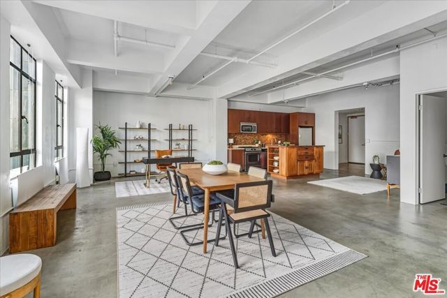 849 S Broadway 604, Los Angeles, CA 90014