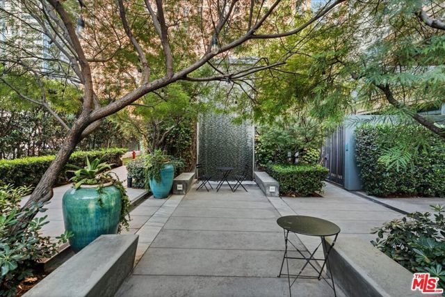 849 S Broadway 604, Los Angeles, CA 90014