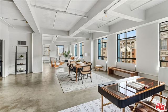 849 S Broadway 604, Los Angeles, CA 90014