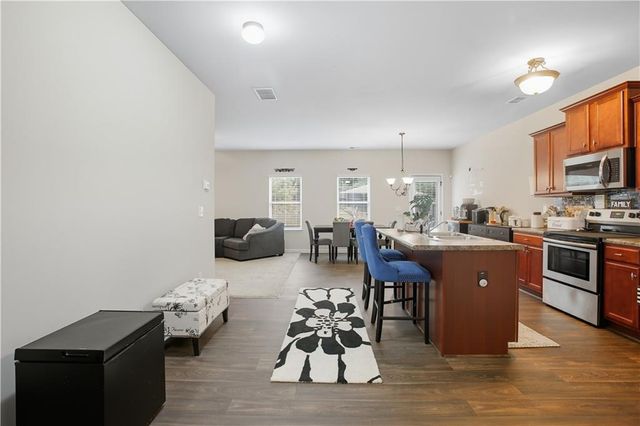 231 Magnaview Drive, Mcdonough, GA 30253