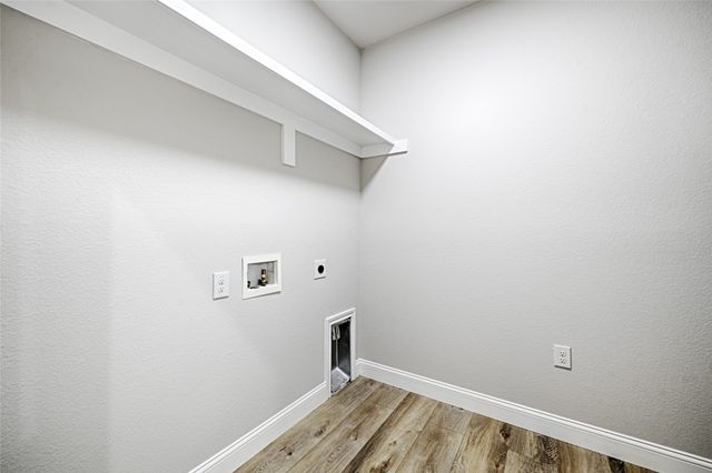 210 Mineral Wells Street B, Terrell, TX 75160