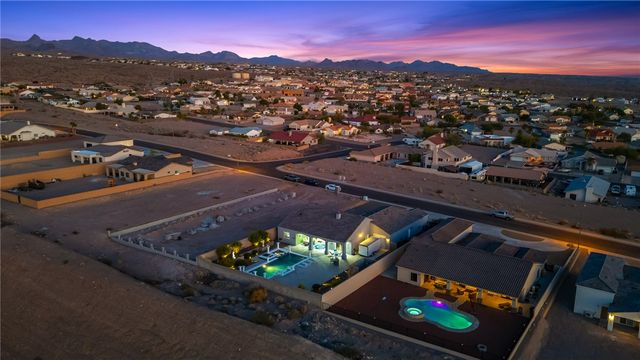 3427 Sun Lane, Bullhead City, AZ 86429