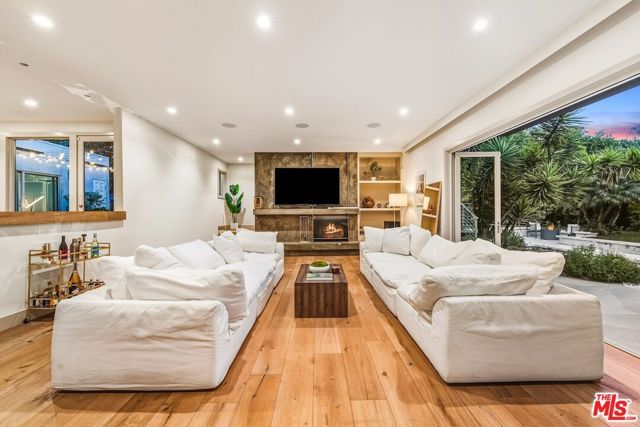 3084 Franklin Canyon Drive, Beverly Hills, CA 90210