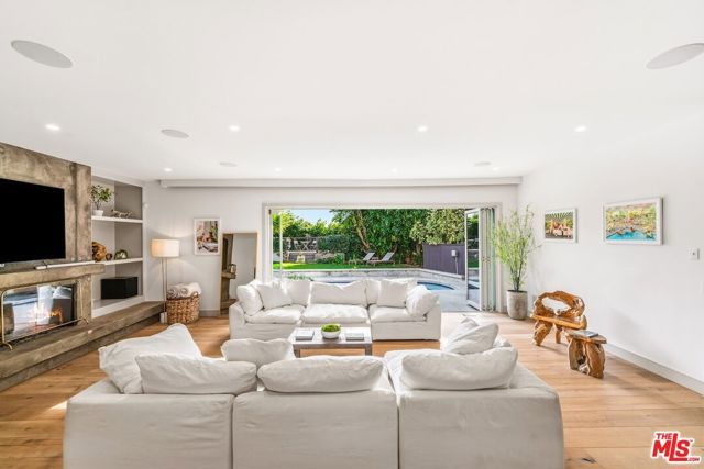 3084 Franklin Canyon Drive, Beverly Hills, CA 90210