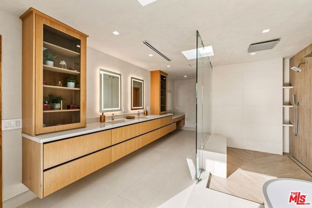 3084 Franklin Canyon Drive, Beverly Hills, CA 90210