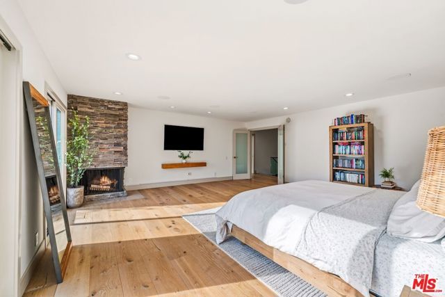 3084 Franklin Canyon Drive, Beverly Hills, CA 90210