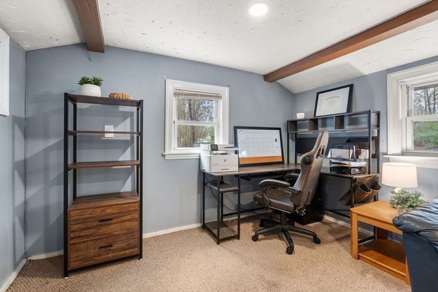 16 Oxford St, West Boylston, MA 01583