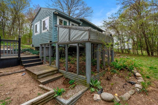 16 Oxford St, West Boylston, MA 01583
