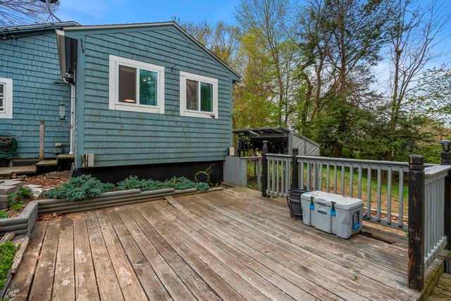 16 Oxford St, West Boylston, MA 01583
