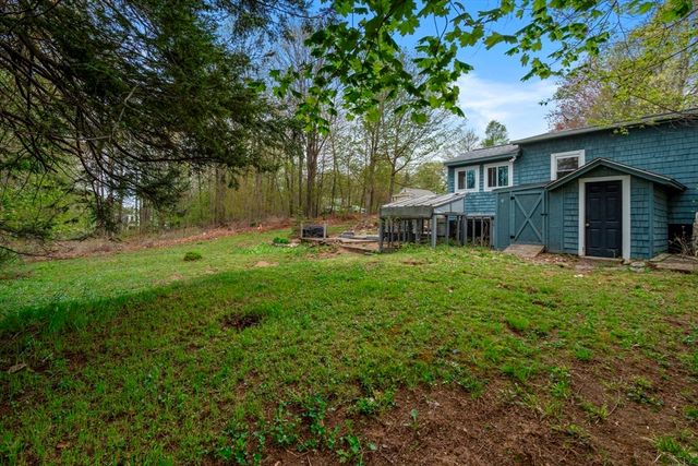 16 Oxford St, West Boylston, MA 01583
